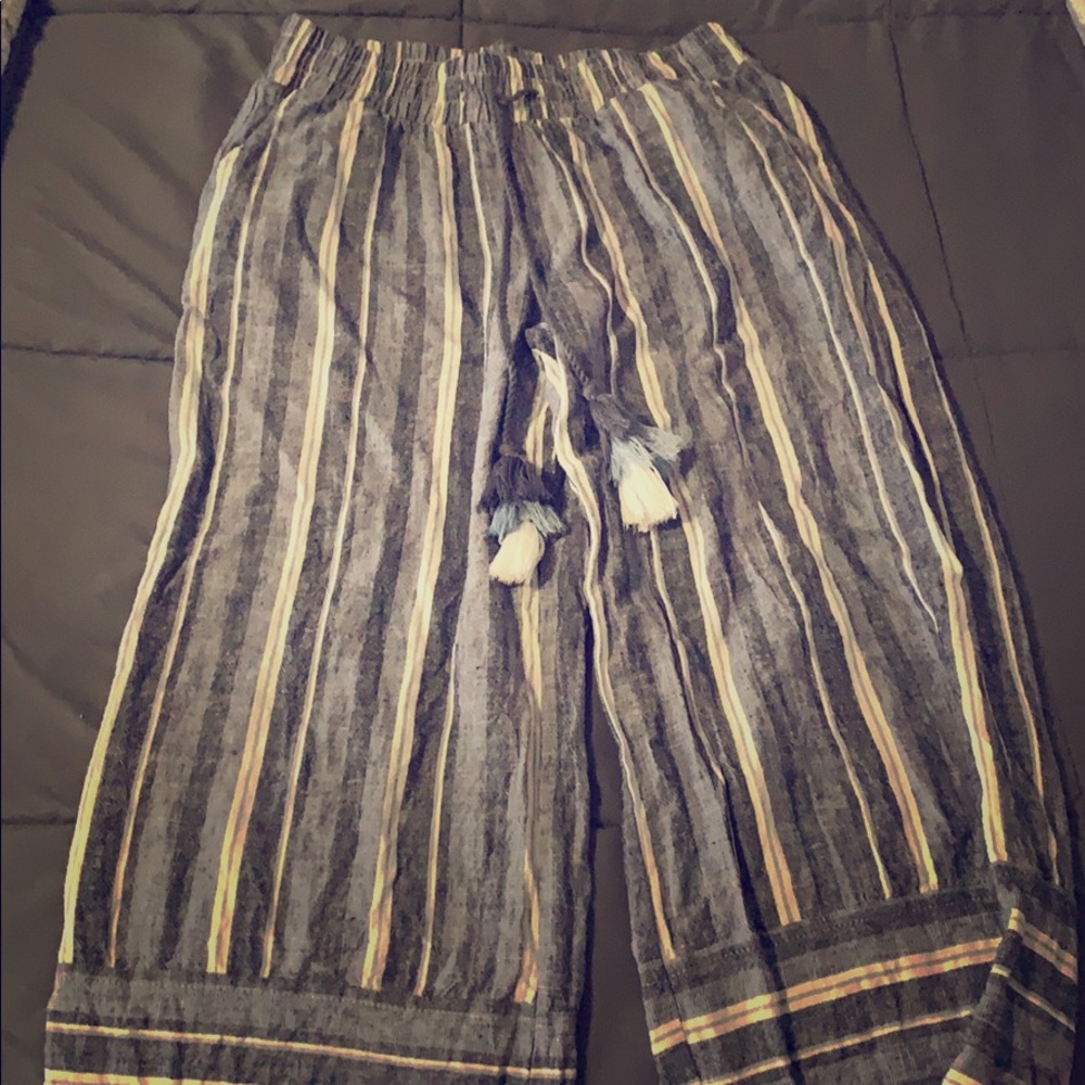 Wide leg linen pants.
